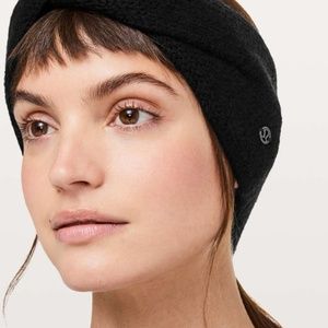 Lululemon Twisted Bliss Earwarmer